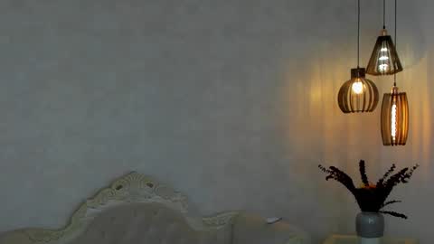 Snapshot of shantallknowless chatting on February 13, 2025, 1:37 pm ShantallKnowles online show from February 13, 2025, 1:37 pm