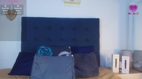 shantallvegga1 online show from March 4, 2026, 12:11 pm