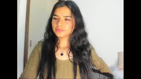 Snapshot of shara_jones chatting on February 17, 2025, 8:41 am Sara online show from February 17, 2025, 8:41 am