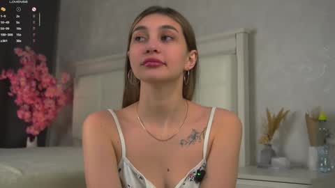 Ellysa and Mila online show from February 10, 2026, 1:15 pm