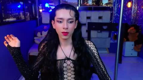 Sharlond online show from May 22, 2026, 1:50 pm