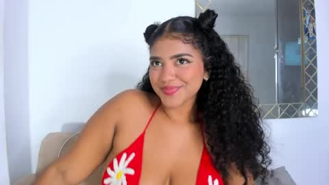 Sharlot online show from April 16, 2026, 2:18 pm