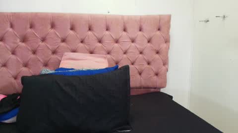 Snapshot of sharlott_kiss chatting on January 17, 2025, 11:59 am Sharlott online show from January 17, 2025, 11:59 am