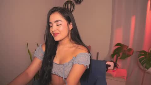 Snapshot of sharlotte_evanns chatting on April 27, 2026, 10:19 pm Sharlotte online show from April 27, 2026, 10:19 pm