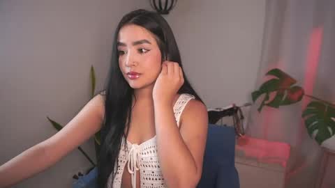 Snapshot of sharlotte_evanns chatting on May 15, 2026, 10:17 pm Sharlotte online show from May 15, 2026, 10:17 pm
