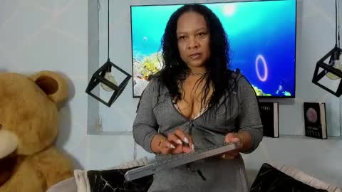 Snapshot of sharon_noa chatting on April 18, 2026, 3:16 pm Sharon Noa online show from April 18, 2026, 3:16 pm