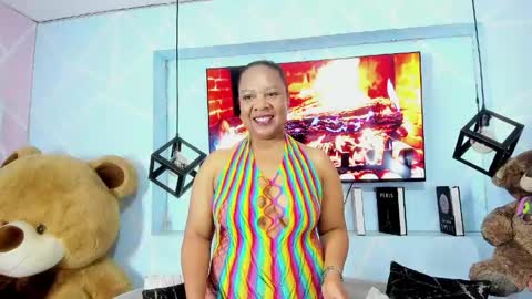 Snapshot of sharon_noa chatting on April 29, 2026, 2:32 pm Sharon Noa online show from April 29, 2026, 2:32 pm