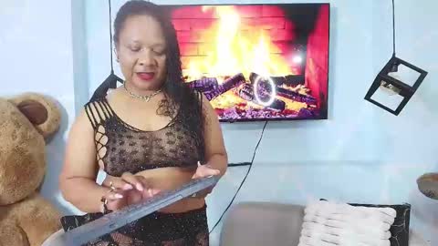 Snapshot of sharon_noa chatting on May 28, 2026, 2:25 pm Sharon Noa online show from May 28, 2026, 2:25 pm