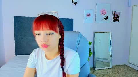 sharon_rosse__ online show from October 8, 2025, 12:14 pm
