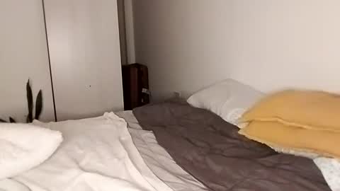 Sharon Kleinmann online show from December 5, 2024, 2:42 am