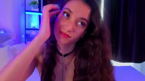 Lola and Stacey online show from July 26, 2026, 10:55 am
