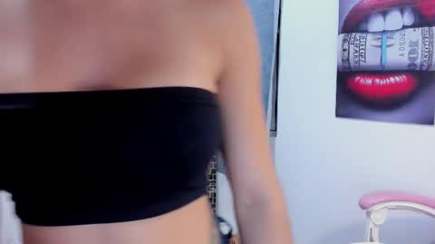 Snapshot of sharonsander1 chatting on February 20, 2026, 11:05 pm Sharon online show from February 20, 2026, 11:05 pm