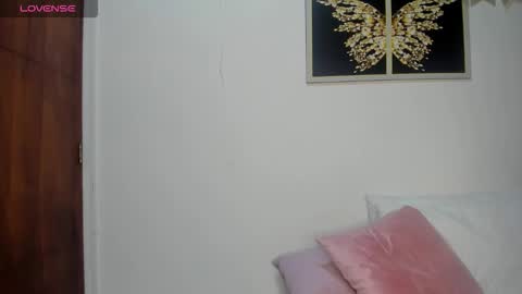 Snapshot of sharonscothh chatting on October 4, 2025, 8:40 pm sharonscothh online show from October 4, 2025, 8:40 pm