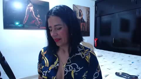 Snapshot of sharoon__cherry_ chatting on February 19, 2026, 6:04 pm sharon online show from February 19, 2026, 6:04 pm