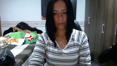 Snapshot of sharoon__cherry_ chatting on July 1, 2026, 11:01 am sharon online show from July 1, 2026, 11:01 am