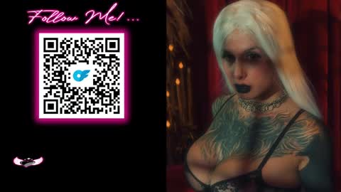 Snapshot of sharpay_evans chatting on June 1, 2026, 2:13 am Antonia online show from June 1, 2026, 2:13 am
