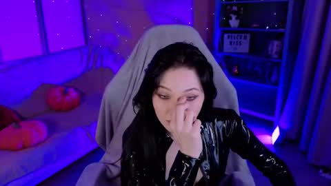 Snapshot of sharpsilence chatting on July 25, 2026, 6:44 am Mistress Silence online show from July 25, 2026, 6:44 am