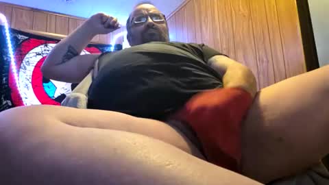 Snapshot of shatter_69 chatting on May 1, 2026, 11:20 pm Black Venom online show from May 1, 2026, 11:20 pm