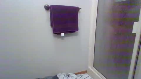 Snapshot of shavedcock720 chatting on December 3, 2025, 1:24 am partycouple2night online show from December 3, 2025, 1:24 am