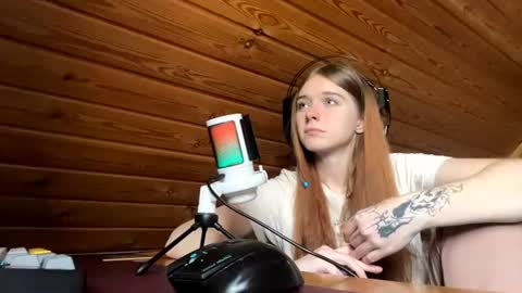Snapshot of shavonflosi chatting on June 13, 2026, 8:23 am Maria online show from June 13, 2026, 8:23 am