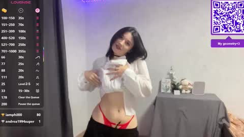 Snapshot of shawndanavin chatting on October 31, 2025, 3:13 pm May online show from October 31, 2025, 3:13 pm