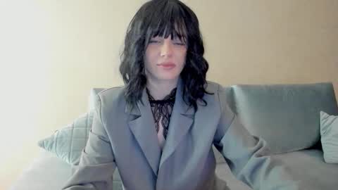 Snapshot of shawty_sue chatting on December 18, 2025, 6:14 pm Sue online show from December 18, 2025, 6:14 pm