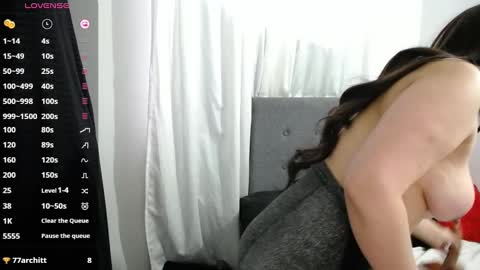 shayla_10 online show from October 6, 2025, 10:56 am