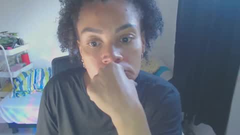 Shayna online show from March 4, 2025, 5:34 pm