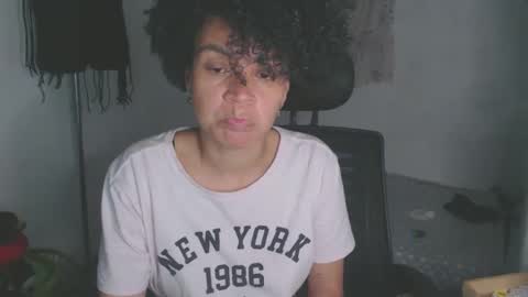 Snapshot of shayna_cute chatting on April 24, 2026, 11:51 pm Shayna online show from April 24, 2026, 11:51 pm