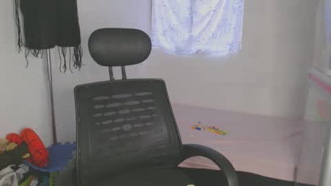 Snapshot of shayna_cute chatting on May 8, 2026, 10:59 pm Shayna online show from May 8, 2026, 10:59 pm