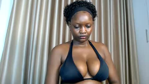 Snapshot of shayne_akinyi chatting on June 17, 2026, 12:07 pm Shayne online show from June 17, 2026, 12:07 pm