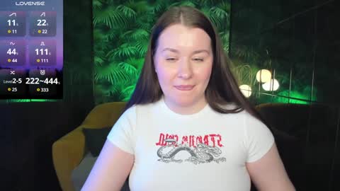 Snapshot of shedar_pretty chatting on December 23, 2024, 9:05 am Shedar online show from December 23, 2024, 9:05 am