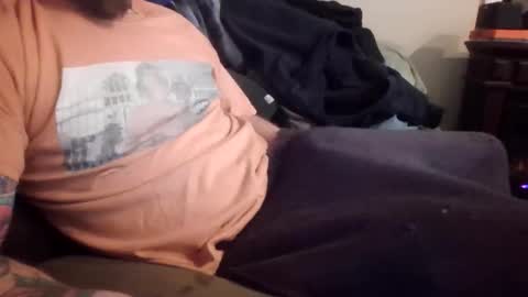 Snapshot of sheepydoggy45 chatting on December 17, 2025, 1:55 am sheepydoggy45 online show from December 17, 2025, 1:55 am