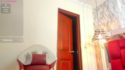 sheilly_brown online show from December 5, 2025, 8:23 am