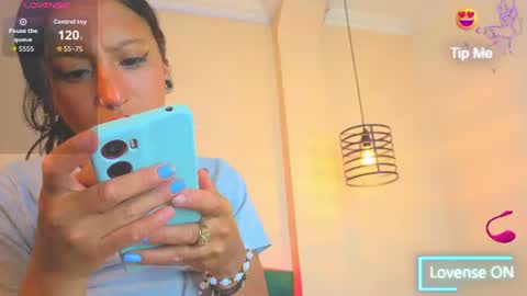 Snapshot of sheilly_brown chatting on June 15, 2026, 7:49 pm sheilly_brown online show from June 15, 2026, 7:49 pm