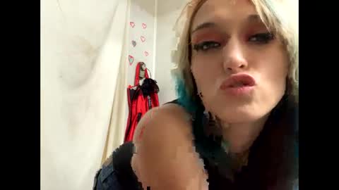 Snapshot of shelbybaby01 chatting on October 26, 2025, 3:01 am Shelby holes online show from October 26, 2025, 3:01 am