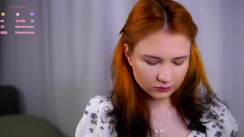 Lina online show from May 1, 2026, 2:32 pm