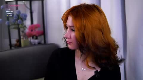 Lina online show from May 2, 2026, 3:06 pm