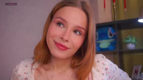 Lina online show from May 12, 2026, 1:47 am