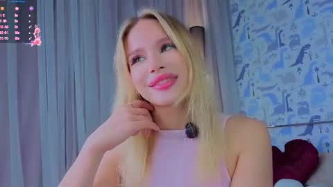 Lina online show from July 15, 2026, 1:44 am