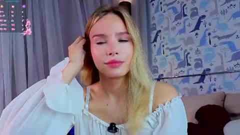 Lina online show from July 24, 2026, 1:47 am