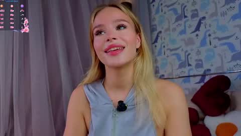 Lina online show from July 28, 2026, 1:56 am