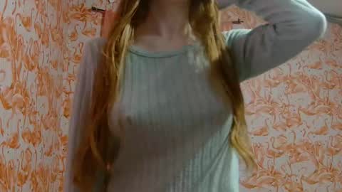 Erika online show from February 15, 2026, 9:44 pm