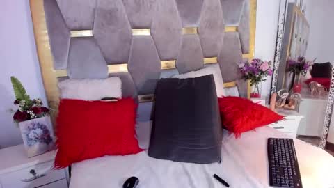 shellbydior online show from February 12, 2025, 11:09 pm