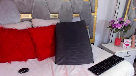 shellbydior online show from March 12, 2025, 1:14 am