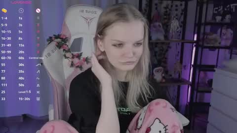 shellyboom online show from April 13, 2026, 4:23 pm