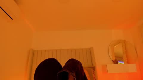 shelynna_azzul online show from March 21, 2026, 7:50 pm