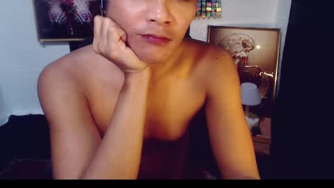 Snapshot of shemel69 chatting on February 10, 2025, 12:19 am MELODY online show from February 10, 2025, 12:19 am