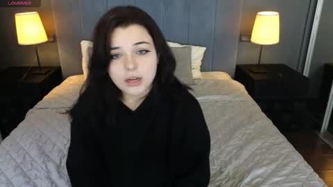 sheri_belton online show from December 16, 2025, 8:03 pm