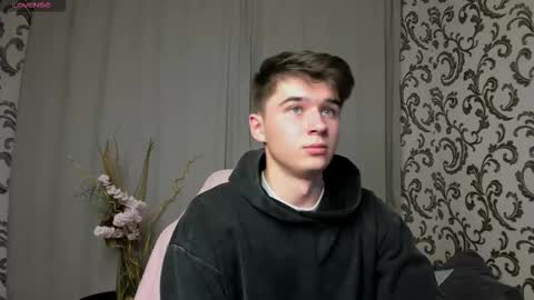 Snapshot of sherlockmax chatting on September 16, 2025, 4:19 pm Max online show from September 16, 2025, 4:19 pm